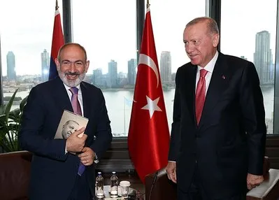 Başkan Erdoğan Paşinyan’ı kabul etti!