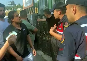 Kocaeli Valiliği'nden mezuniyet töreninde "uygunsuz kıyafet" açıklaması: İnceleme başlatıldı