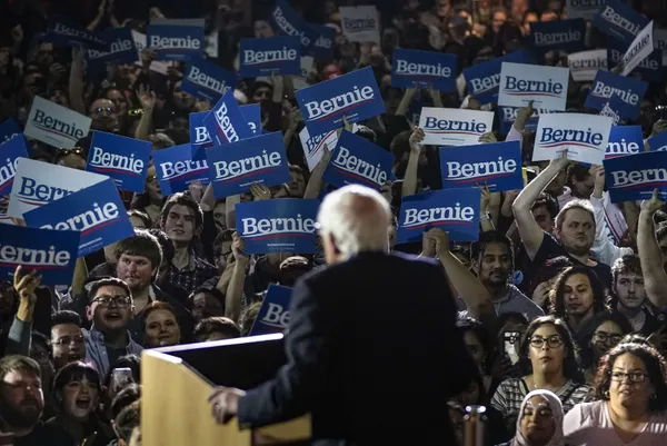 ABD'de başkanlık yarışı! Sanders Trump'a böyle meydan okudu! - 2