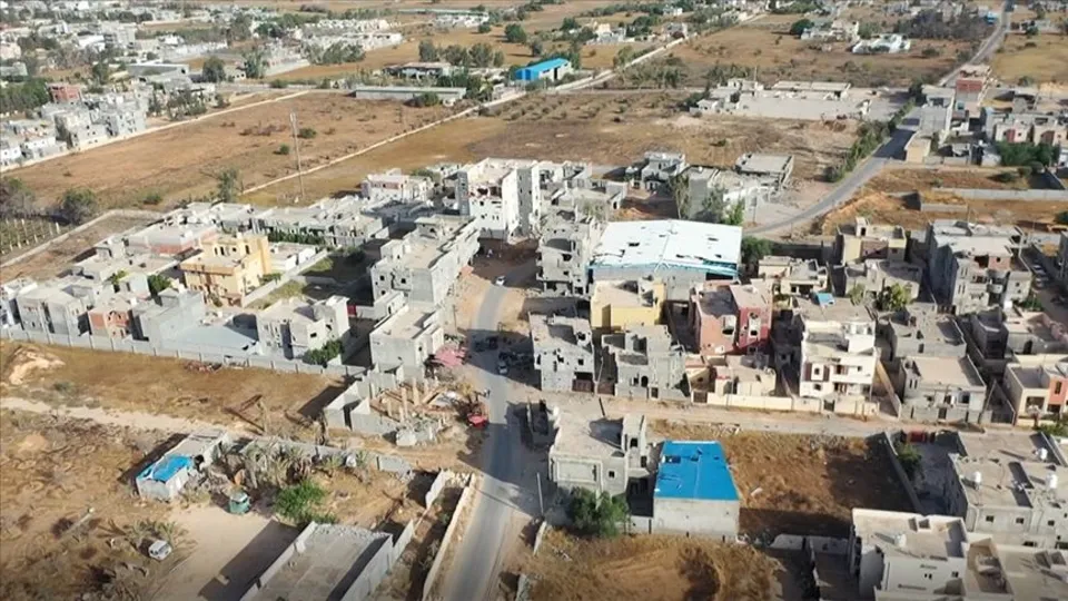 Hafter milislerinin Trablus’ta yol açtığı yıkım havadan görüntülendi | Video