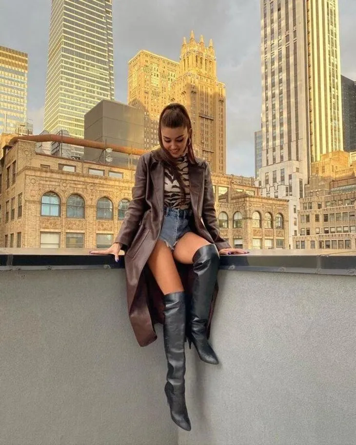 Hande Erçel’in New York pozları sosyal medyayı salladı! Kerem Bürsin kayıtsız kalmadı