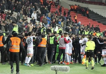 Gaziantep Arena'da tribünler karıştı