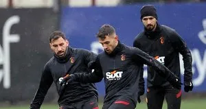 Galatasaray zorlu derbiye hazır