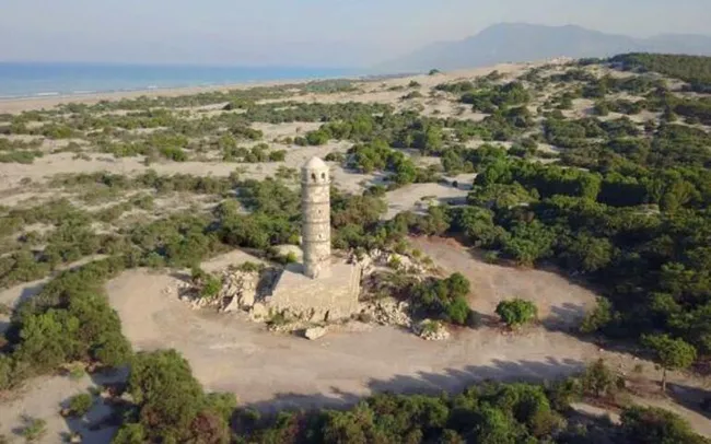 Antalya’da 2 bin yıllık Patara Deniz Feneri yüzde 80 oranında orijinal taşlarıyla yeniden inşa edilecek - 2