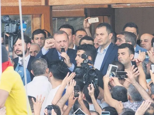 Darbecilerin asıl hedefi Başkan Erdoğan’dı! Büyük ihanet ’Güçlü Liderlik’ ile durduruldu
