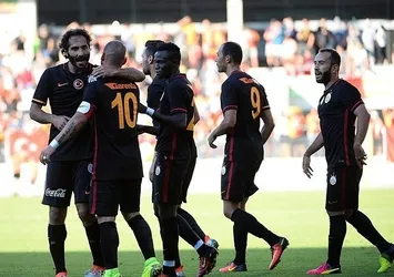 Galatasaray sezonun ilk kupasını kazandı!