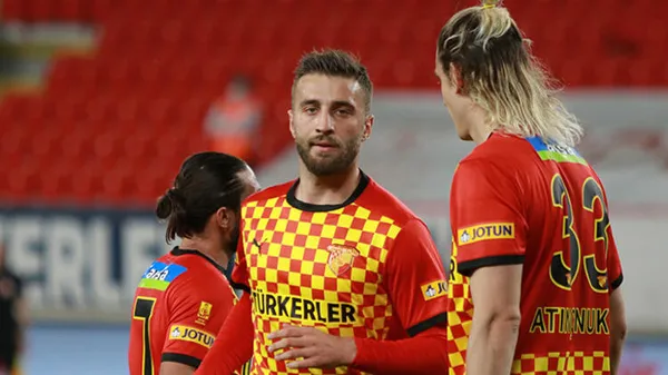 Fatih Terim listeyi verdi! İşte Galatasaray’ın transfer etmek istediği futbolcular