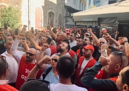 CHP'li İzmir Büyükşehir Belediyesi'nde bir kriz daha! Tunç Soyer verdiği sözleri tutmadı 18 bin çalışan iş bıraktı