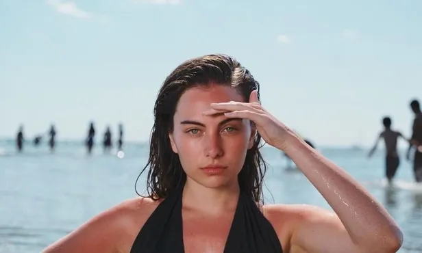 Ben Bu Cihana Sığmazam Suna kimdir? Ben Bu Cihana Sığmazsam Mina Derman kaç yaşında, nereli?