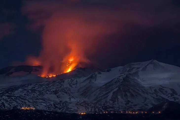 Etna Yanardağı’nda patlama: 10 turist yaralandı
