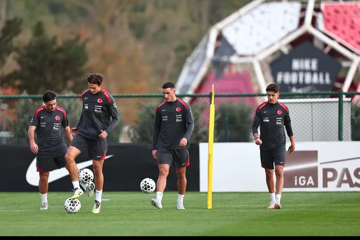 milliler-bulgaristan-maci-hazirliklarini-surdurdu-1762880239097.jpeg Milliler Bulgaristan maçı hazırlıklarını sürdürdü - 1