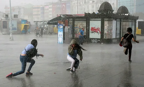1709447519214.jpg HAVA DURUMU | Meteorolojiden kuvvetli yağış alarmı! İstanbul için gün verdiler! Dalga dalga geliyor - 8