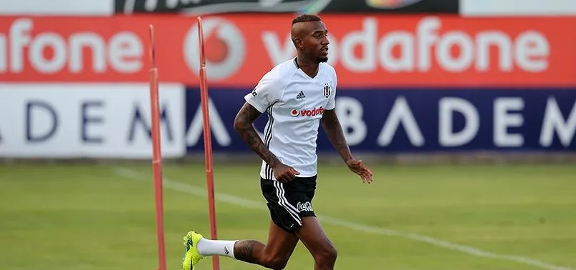 Talisca ve Aras sahada