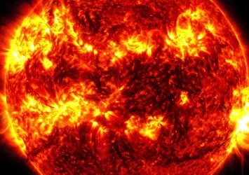 Güneş'te bir patlama daha! NASA'dan yeni uyarı geldi: Saatler sürecek kesintiler yaşanabilir