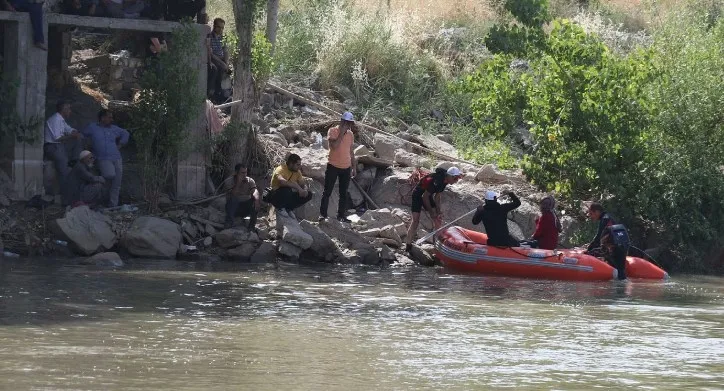 Dicle Nehri'nde kaynolan gencin cesedi 4 gün sonra bulundu - 3