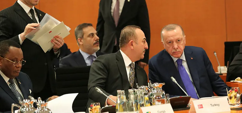 Bakan Mevlüt Çavuşoğlu Davos'a gidecek