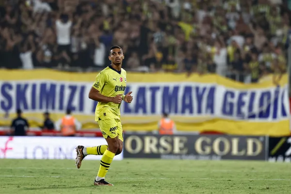 Fenerbahçe-Başakşehir maçı canlı anlatım izle | İsmail Kartal'dan ilk 11 rotasyonu - 3