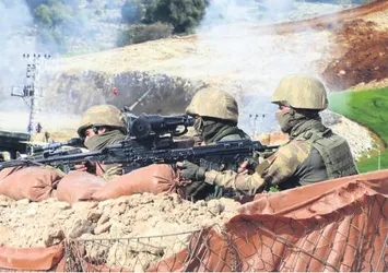 Afrin’de hilal göründü