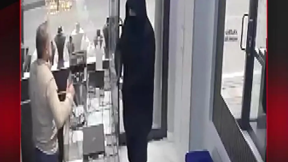 SOYUNCUYU ÖNCE AZARLADI SONRA KOVALADI