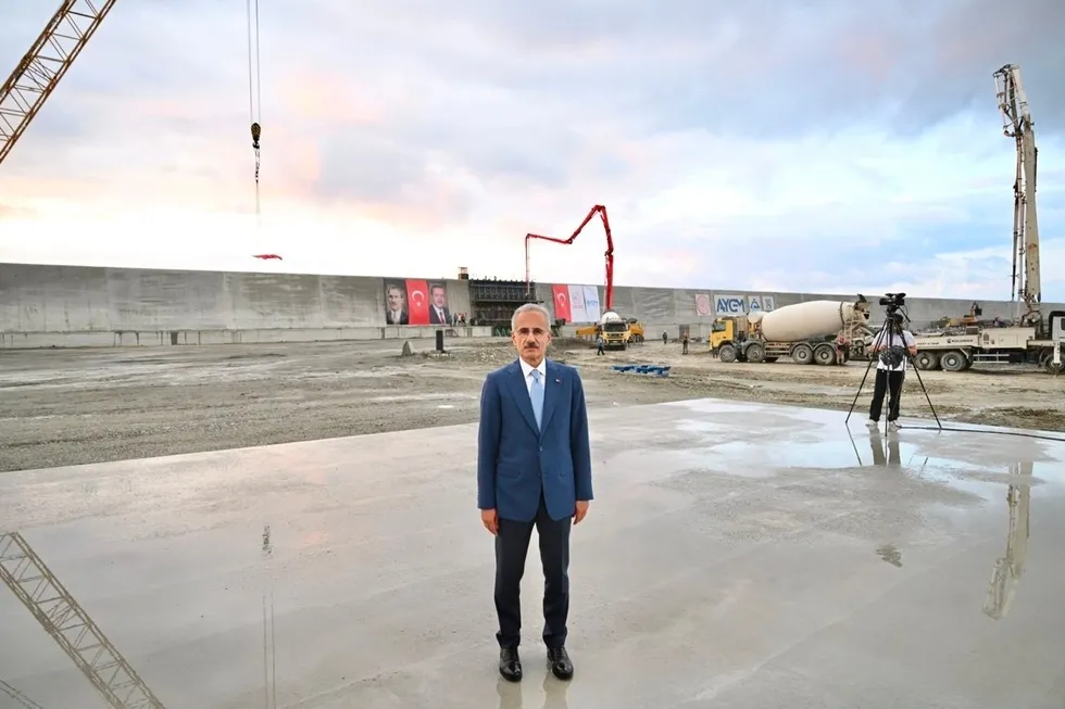 1786984586398.jpeg Türkiye'yi merkez ülke yapacak dev proje! İyidere'de kritik aşama tamamlandı - 2