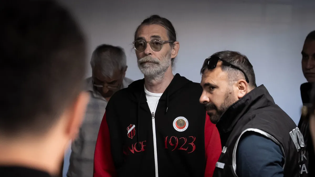 Etimesgut Belediye Başkanı Erdal Beşikçioğlu’nun ifadesine ulaşıldı