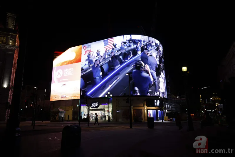 Perseverance Mars’a iniş yaptı! NASA ilk fotoğrafı paylaştı 25