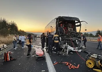 Bolu'da otobüs kazası! Ölü ve yaralılar var