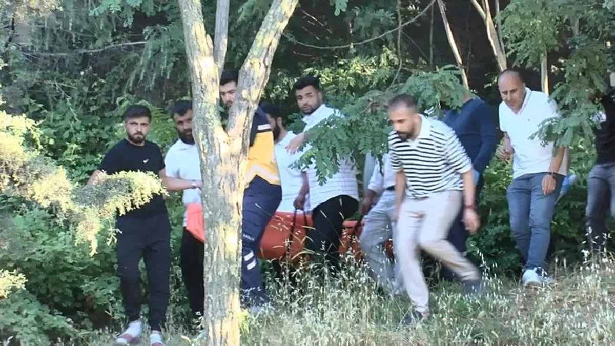 TEM Otoyolu kenarında sır ceset! İnceleme başlatıldı