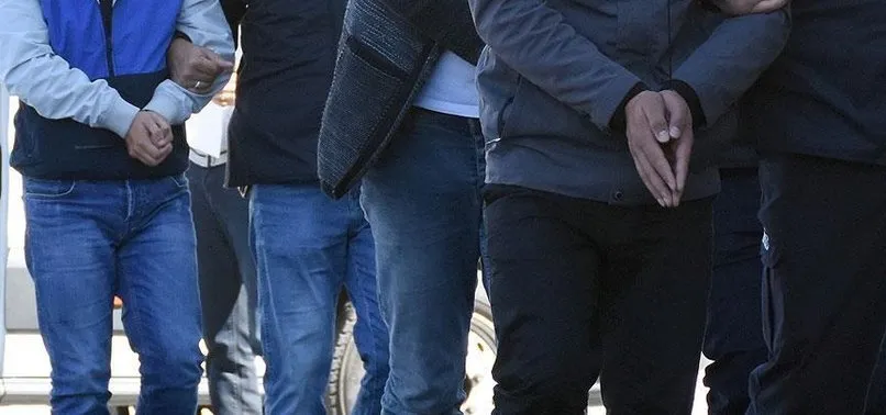 Balyoz kumpasında 5 tutuklama