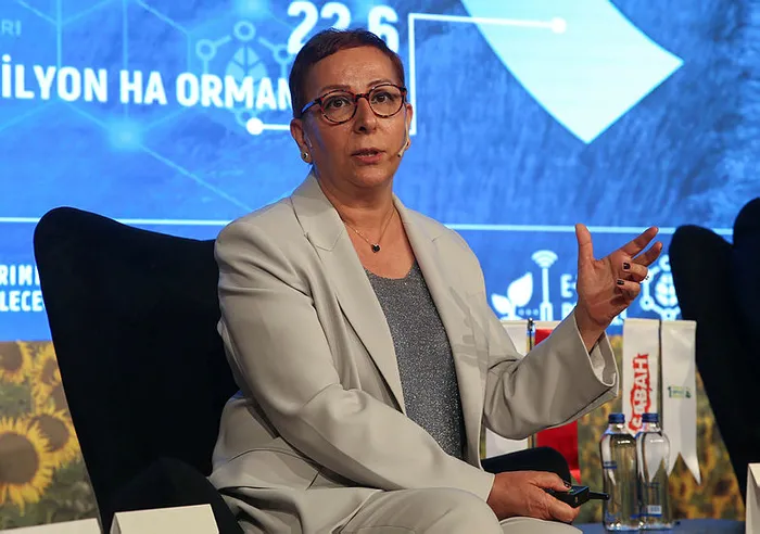 Turkuvaz Medya Merkezi'nde 1. Türkiye Çiftçi Zirvesi: Tarımın geleceği konuşuldu! Tarım Bakanı Bekir Pakdemirli'den önemli açıklamalar - 7