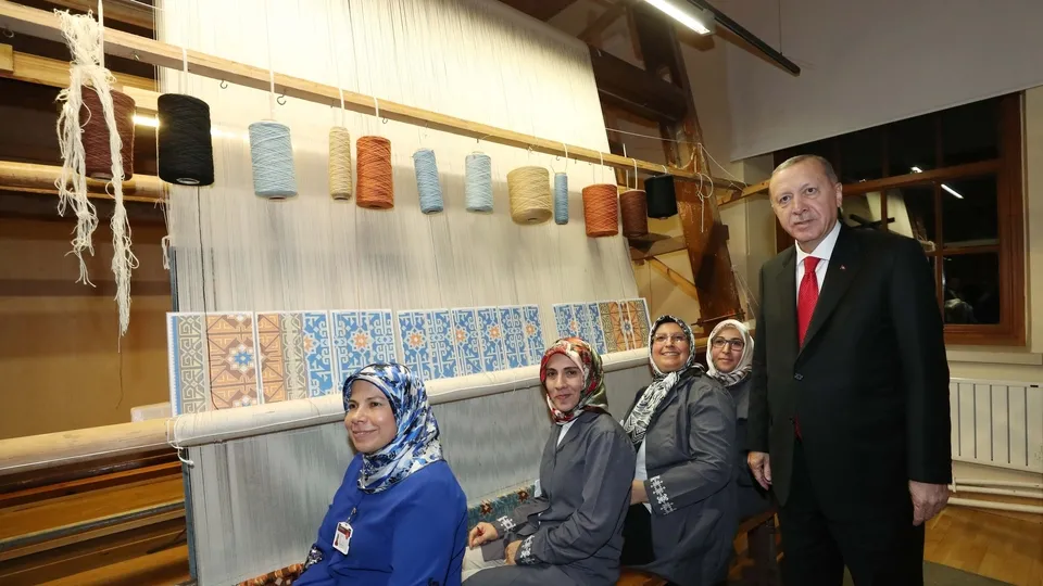 Başkan Erdoğan'dan Hereke Halı Fabrikası'na ziyaret