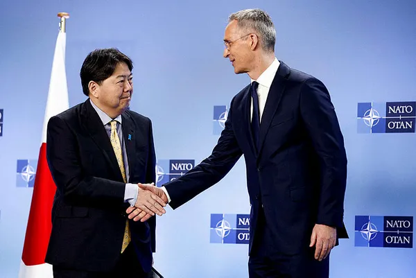 japonyadan-nato-karari-nato-genel-sekreteri-jens-stoltenberg-duyurdu-1680637759935.jpg Japonya'dan "NATO" adımı! NATO Genel Sekreteri Jens Stoltenberg duyurdu - 2