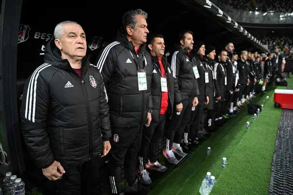 Beşiktaş Alanyaspor’a 3-1 mağlup oldu! Kartal evinde ağır yaralı