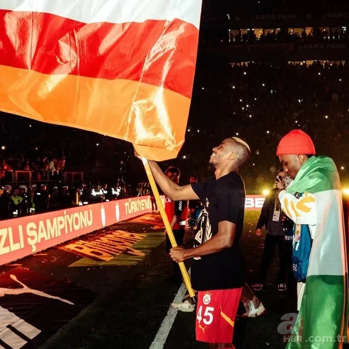 Victor Osimhen'e dokunan kazanıyor! 4