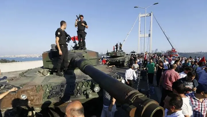 darbe-karari-1-kasim-2015-secimleri-ile-verildi-1784013098650.jpeg Darbe kararı 1 Kasım 2015 seçimleri ile verildi - 4
