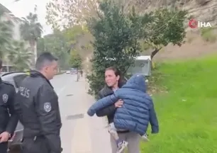 Küçük yaştaki çocuğu evde tek başına bıraktı komşuların ihbarı ekipleri alarma geçirdi