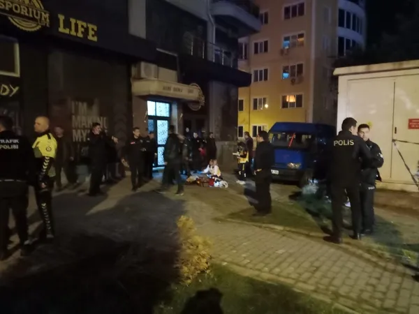 1679464498042.jpg Aydın’da korkunç olay! Kızını darbeden kocasına kızıp... - 8