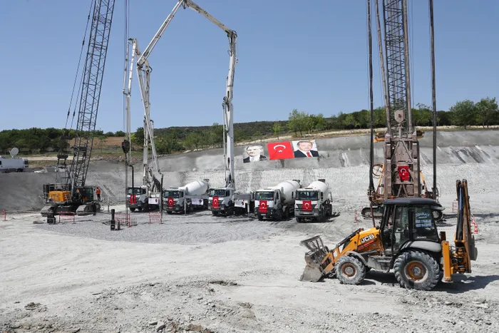 Son dakika: Ulaştırma ve Altyapı Bakanı Adil Karaismailoğlu: Kanal İstanbul ile yeni bir çağın kapısını açıyoruz