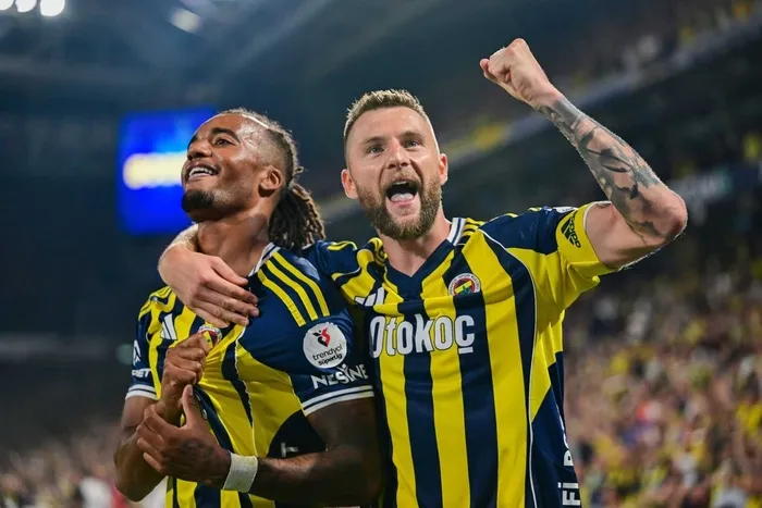 yonetim-harekete-gecti-fenerbahcede-ayrilik-sesleri-1771773149004.jpeg Yönetim harekete geçti! Fenerbahçe’de ayrılık sesleri - 5