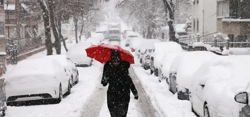 Önce bahar sonra kara kış! Hafta sonu hava durumu belli oldu: Kar batıdan yola çıktı