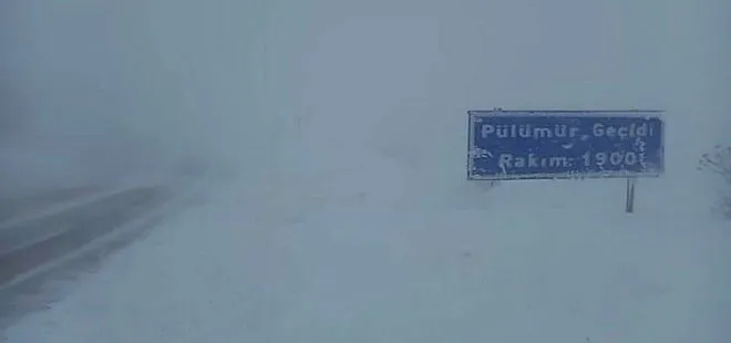 Tunceli-Erzincan kara yolu kar ve tipi nedeniyle trafiğe kapatıldı