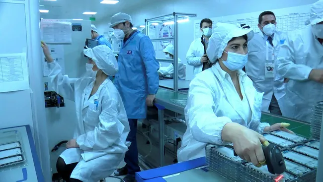 Başkan Erdoğan: Türkiye akıllı telefon üreticileri için üretim üssü olma yolunda emin adımlarla ilerliyor