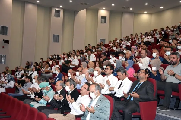 Konya'da öldürülen Dr. Karakaya'ya 'şehit' unvanı verildi! Mesai arkadaşının söyledikleri sağlık çalışanlarını hüzne boğdu - 8
