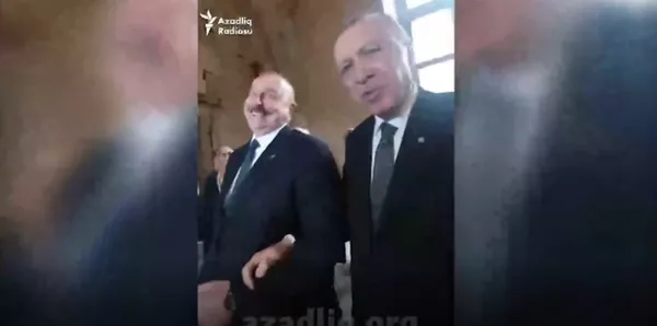 Başkan Erdoğan’a soru soran kişi Sorosçu çıktı: O hep gazetecileri satın alır zaten