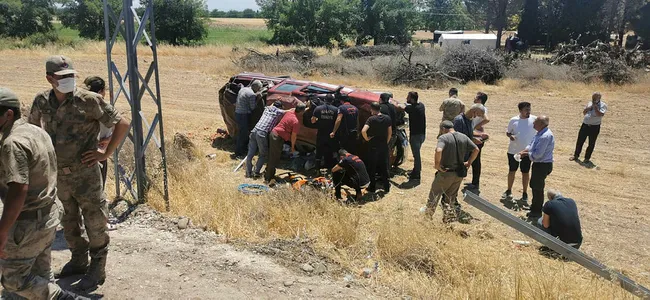 Malatya'da kamyonet şarampole devrildi: 5 ağır yaralı - 1