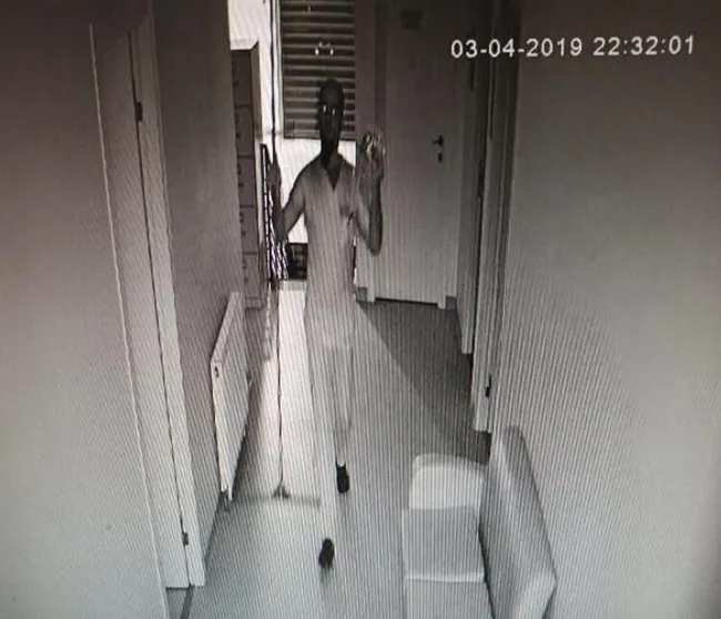 Profesörün tecavüzle suçlandığı davada 'sperm' delili çöpe atıldı - 3