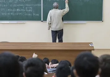 Üniversite 1. sınıf ve hazırlık sınıfı ders kaydı zorunlu mu? Tüm detayları ve kayıt adımları...