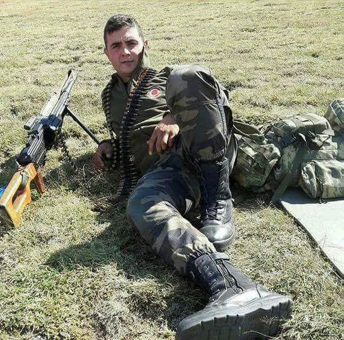 Afrin'de şehit düşen Jandarma Uzman Çavuş Mustafa Ozan Gökçe toprağa verildi - 1