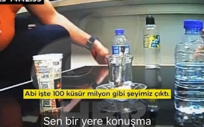 Baklava kutusundaki rüşvet anı kameralarda!