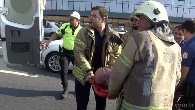 Sefaköy'de iki metrobüs çarpıştı! İşte kaza yerinden görüntüler 18